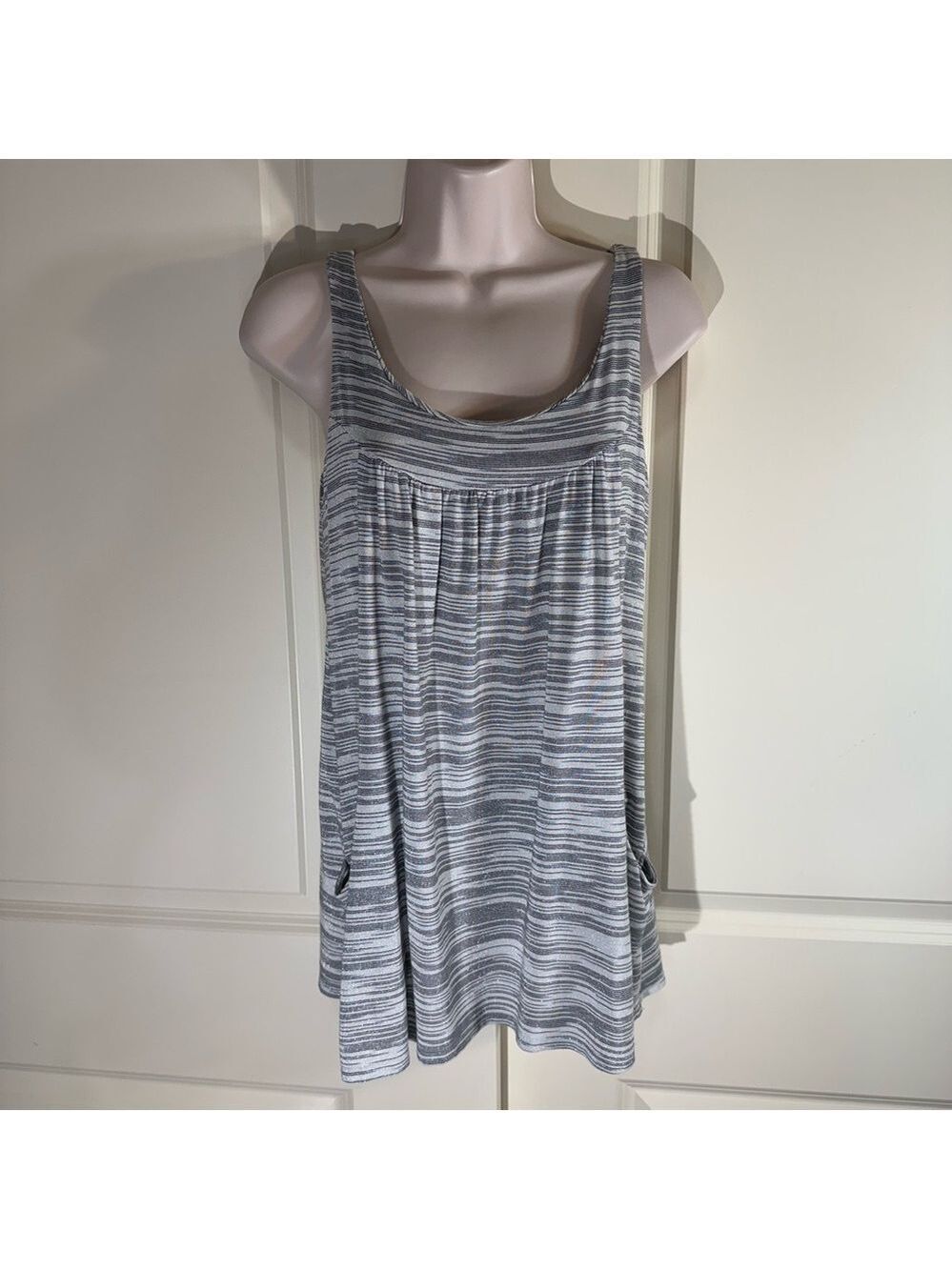 Only Hearts Sparkly Gray Striped Tank Top Large